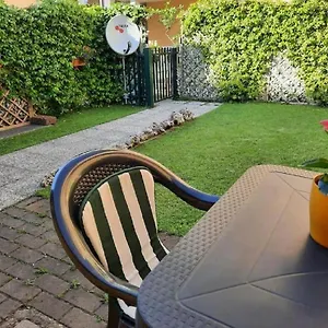 La Casa Di Davide Con Giardino E Garage Appartamento